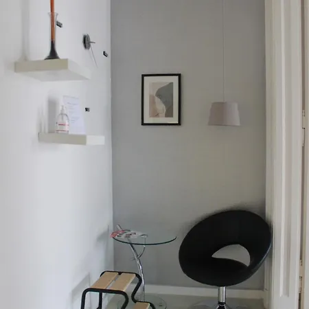 Apartment Downtown Oasis - Your Adventure Starts Here Budapest